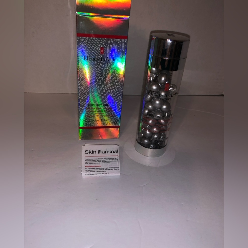 Elizabeth Arden Skin Illuminating Brightening ADVANCED Night Capsules 50 Caps